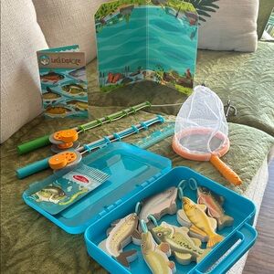 Melissa & Doug Interactive Fishing Adventure Set for Kids